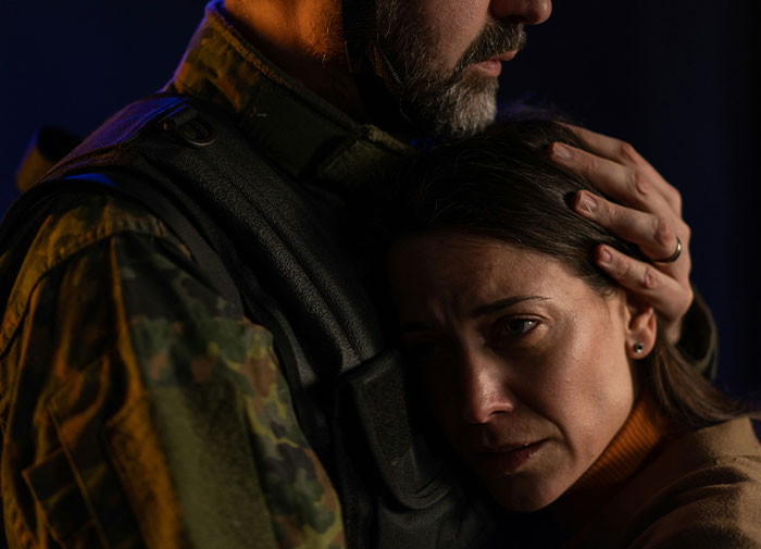 Wife's Attempt To Cheat Turns Out To Be A Manic Episode, Husband Reflects 10 Years Later