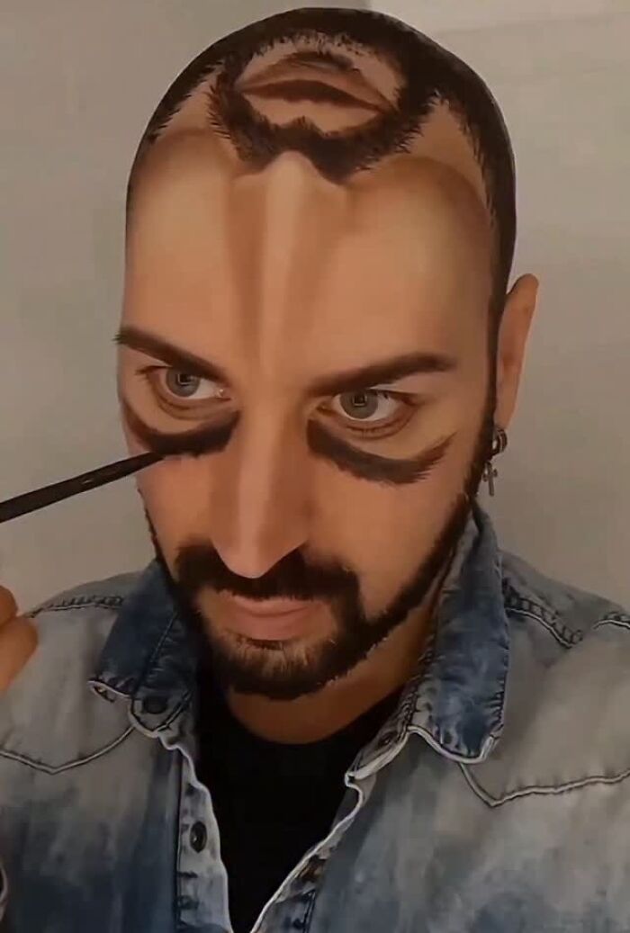 This Artist Paints 3D Illusions On His Own Body And The Results Will Seriously Mess With Your Mind (24 Pics)