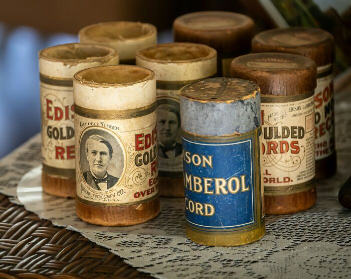 From Oprah To Neil Gaiman, Folks Idolized These 41 People Until Their Truth Was Exposed