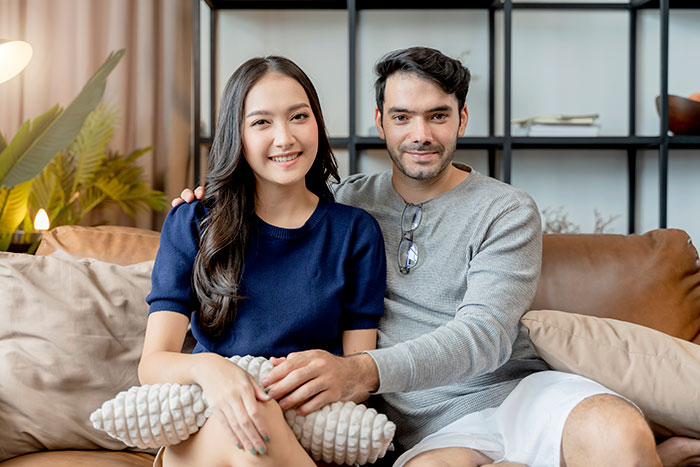 Man Praises Wife For Accepting Him When He Cries, Learns That She Loses Romantic Feelings Each Time Man Praises Wife For Accepting Him When He Cries, Learns That She Loses Romantic Feelings Each Time