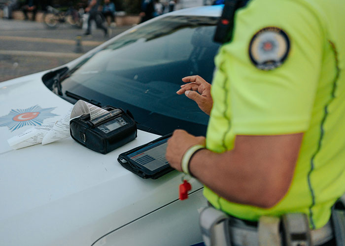 63 Horrible Neighbors Who Made Sharing The Same Neighborhood With Them Absolutely Miserable