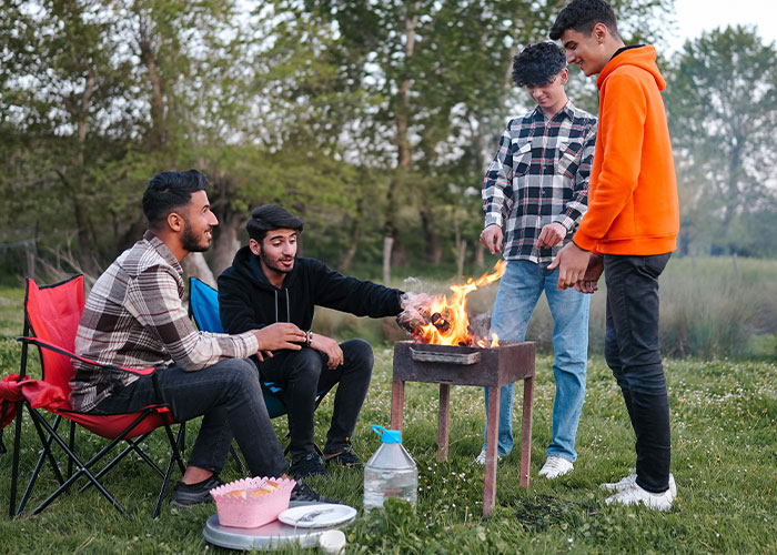 63 Horrible Neighbors Who Made Sharing The Same Neighborhood With Them Absolutely Miserable