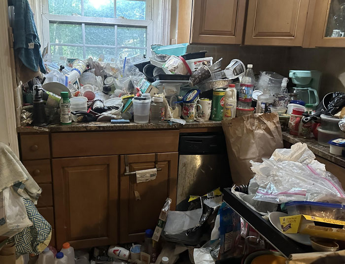 63 Horrible Neighbors Who Made Sharing The Same Neighborhood With Them Absolutely Miserable