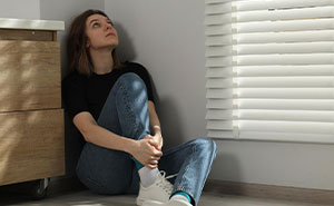 Woman Mortified After Finding Out Random Neighbor Tells Everyone He’s Her “Caretaker”