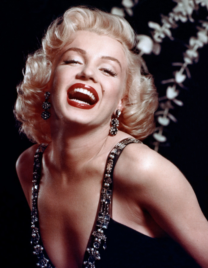 New Chilling Theory About Marilyn Monroe's Passing That Changes Everything