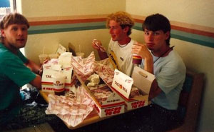 55 Vintage Photos Proving People Really Knew How To Have Fun During Spring Break