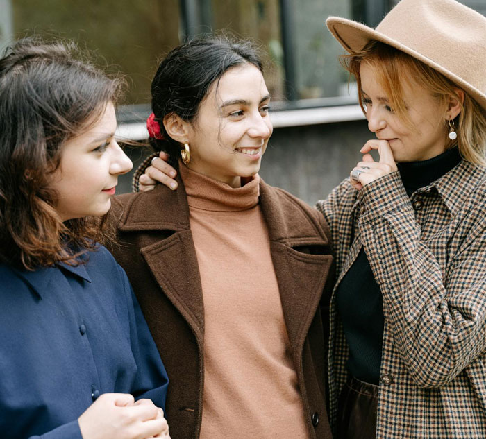 Conservative Parents Try To Ruin Daughter&rsquo;s Life Because Her Husband Helped 2 Lesbian Couples Have Kids