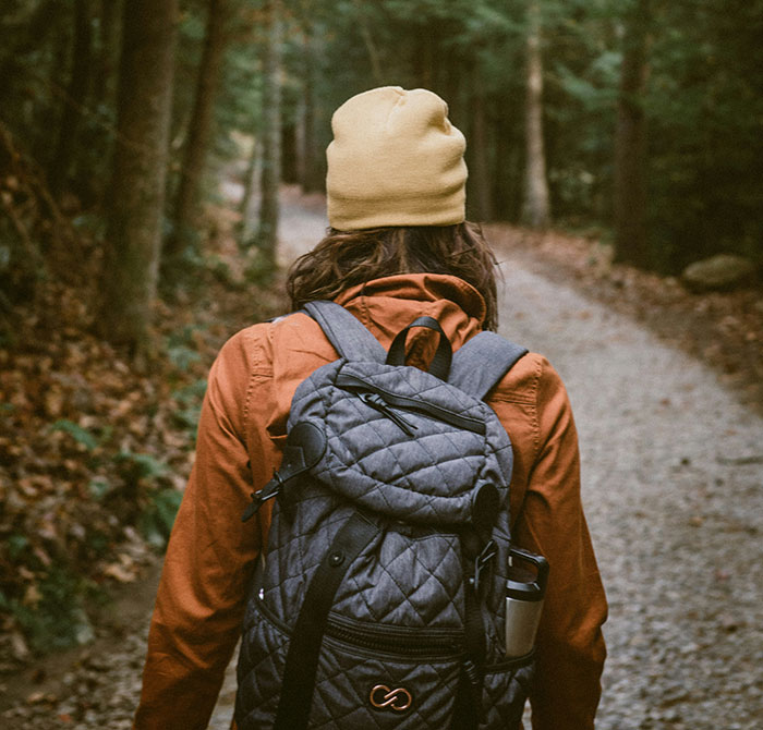 Woman Shares How Her Boyfriend Abandoned Her In The Mountains, 79 Others Chime In Sharing Similar Stories