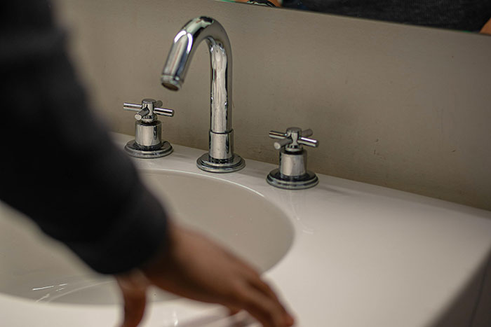 37 Times People Discovered They Were Being Secretly Filmed And It Was Terrifying