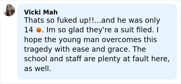 Screenshot of a comment discussing a water polo player and an underwater incident involving a teammate. Screenshot of a comment discussing a water polo player and an underwater incident involving a teammate.