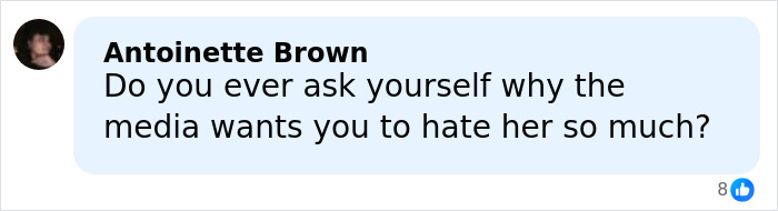 Social media comment questioning media bias amid Chappell Roan banned over security guard's behavior involving Jude Law's daughter.