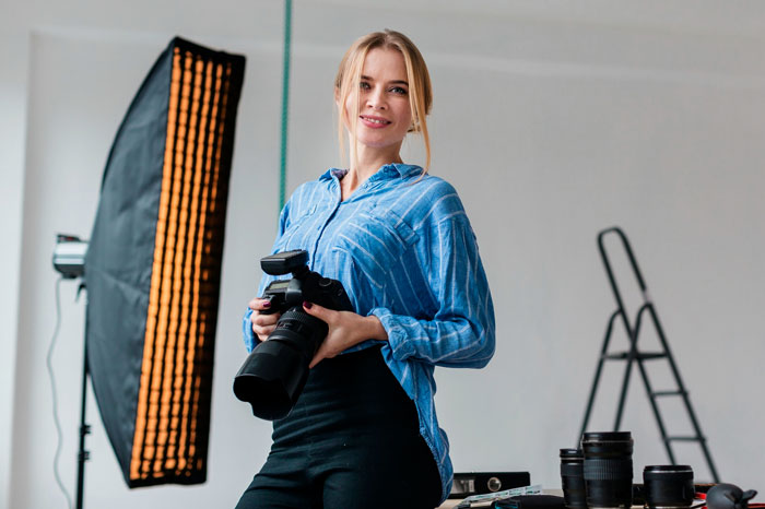 SIL Calls Kids "Misfits" At Family Photo Shoot, Mom's Hilarious Clapback Triggers A 10-Year Family Feud