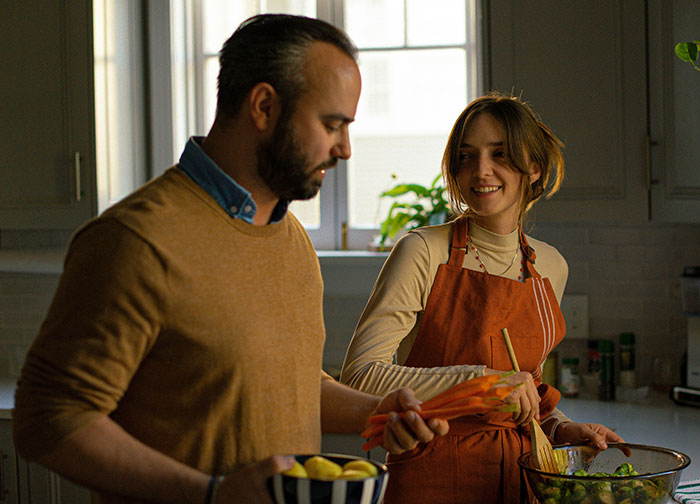 “7-Year Marriage Was Over Within The Month”: 61 Quiet Signs Of Cheating People Learned The Hard Way