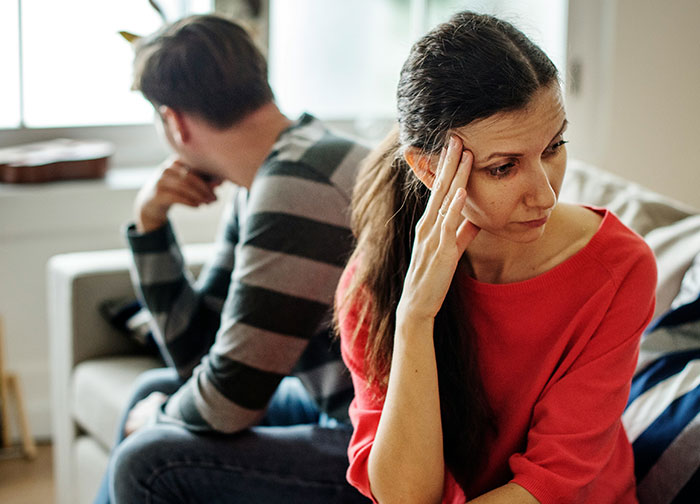 “7-Year Marriage Was Over Within The Month”: 61 Quiet Signs Of Cheating People Learned The Hard Way
