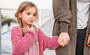 Paternal Fam Demands Sibling Bond After Shocking Reveal, Son Says Therapy Can’t Fix His Resentment