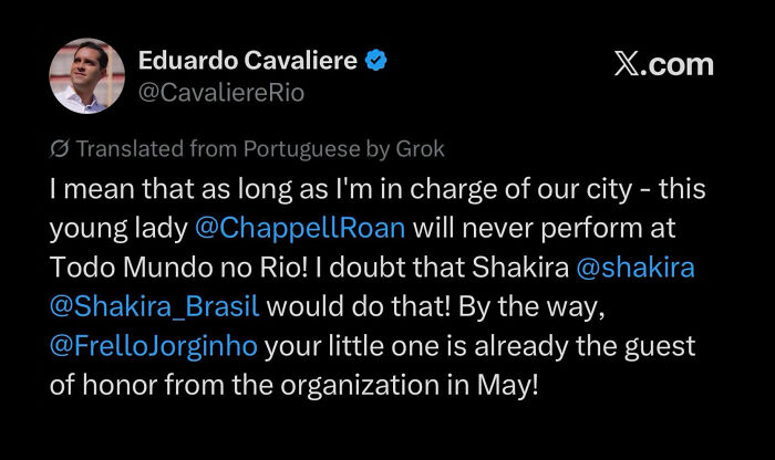 Captura de tela de um tweet sobre Chappell Roan sendo banido de um festival devido ao tratamento dado por seu segurança à filha de Jude Law.