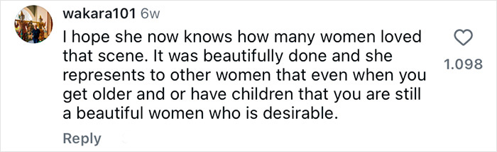 User comment praising a Bridgerton scene, highlighting themes of beauty, age, and desirability for women.