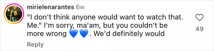 Comment on social media from user mirielenarantes expressing disagreement with a statement using blue heart emojis.