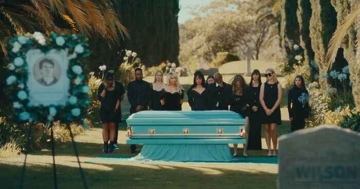 “Apparently I’m Vanilla”: Woman’s Life Turns Upside Down After Accidentally Uncovering Husband’s Affair