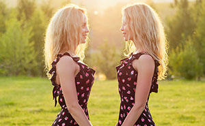 “Rubbing Salt In The Wound”: Woman Refuses To Replace Twin Sister In Her Wedding, Mom Furious