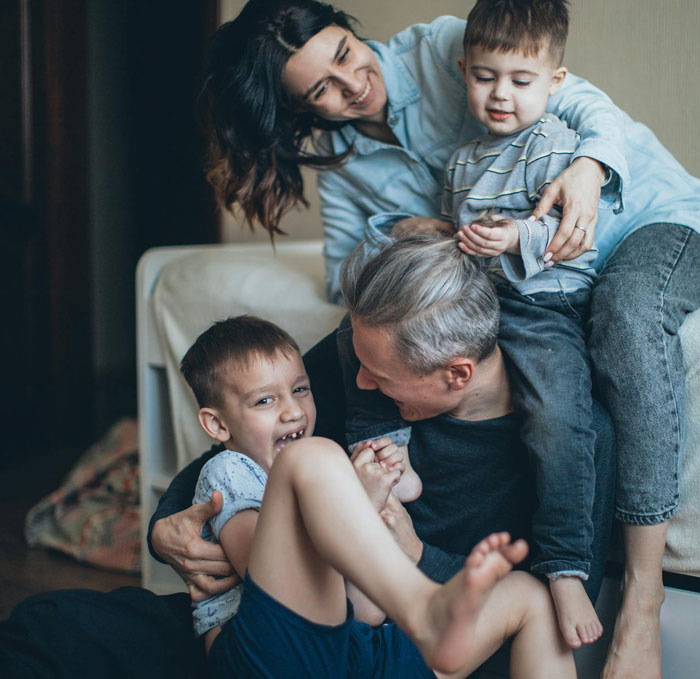 Teacher Calls CPS Because &ldquo;Kids Don&rsquo;t Lie&rdquo;, It Leads To Stepmom Being Arrested And Dad Having To Sell Everything He Owns