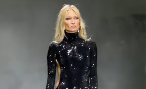 “Until You See It From Behind”: Kate Moss’ Revealing Dress For Gucci Show Divides Fans