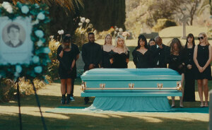 “The Hypocrisy Is Exhausting”: Sabrina Carpenter’s Men-Related Pattern In Videos Sparks Outrage