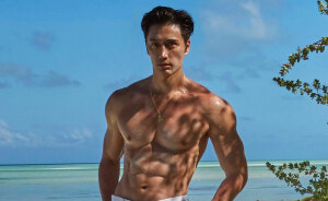 “Real-Life Dorian Gray”: Youthful-Looking Photographer Stuns After Fans Find Out His Real Age