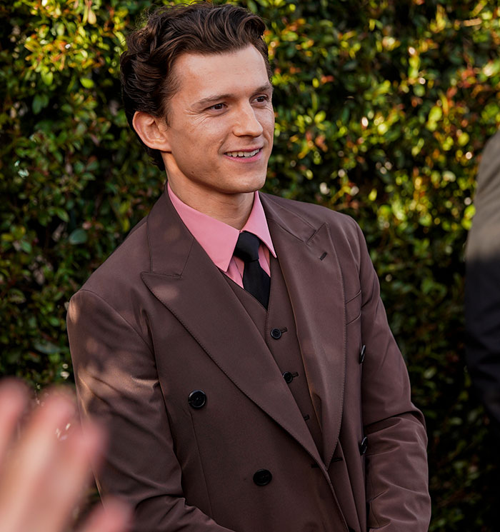 O estilista de Zendaya revela fatos surpreendentes sobre sua vida romântica privada com Tom Holland