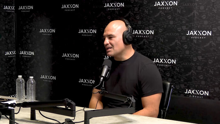 32 People Who Took Their Lives In A Different Direction After High School Than Anyone Expected