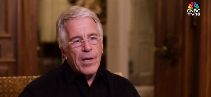 32 People Who Took Their Lives In A Different Direction After High School Than Anyone Expected