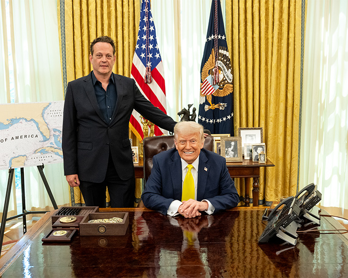 Vince Vaughn aparece como apresentador da madrugada Jimmy Kimmel e Stephen Colbert Vince Vaughn aparece como apresentador da madrugada Jimmy Kimmel e Stephen Colbert