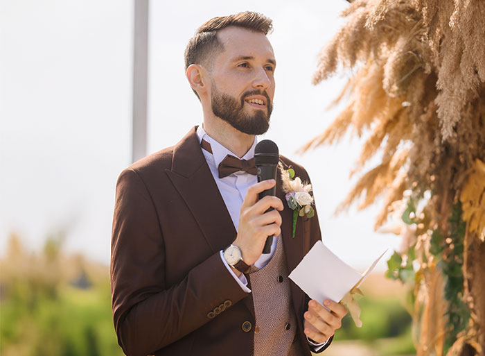 Man Exposes Bride And Groom&rsquo;s Horrible Betrayal During A Speech At Their Wedding And Leaves