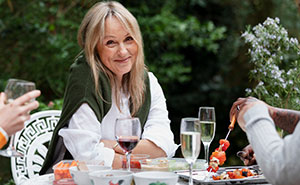 Bride’s Wedding Night Ends With EpiPen And Drama After MIL Puts Nuts In Dish Despite Her Allergy