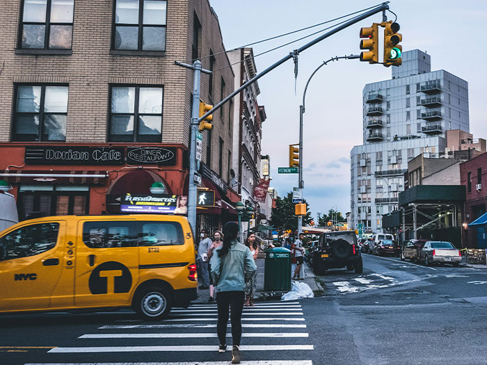 73 Things New Yorkers Don’t Think Are Weird But Outsiders Noticed Immediately