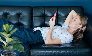 Man Hides A Camera In The House To Prove His SAHM Wife Is Lazy And Worthless, Internet Takes His Side