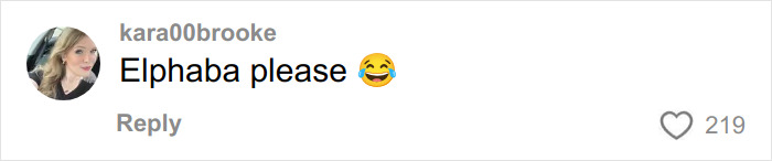 A reclamação viral de uma mulher sobre o traje funerário após a morte do pai provoca reações surpreendentes A reclamação viral de uma mulher sobre o traje funerário após a morte do pai provoca reações surpreendentes