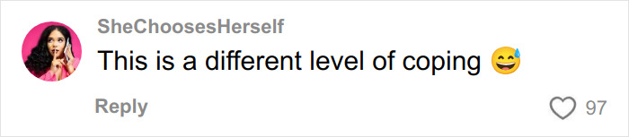 A reclamação viral de uma mulher sobre o traje funerário após a morte do pai provoca reações surpreendentes A reclamação viral de uma mulher sobre o traje funerário após a morte do pai provoca reações surpreendentes