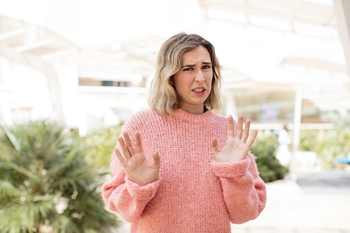 Dad Expects Daughter To Support Moocher Bro After He's Gone, Kicks Her Out Of Will As She Says No