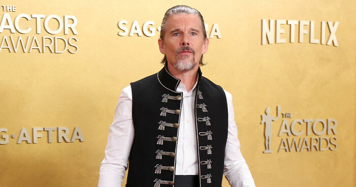 Woman Refuses To Dogsit Her Brother’s Elderly Dog, Gets Shocked When He Declines To Babysit Her Kids