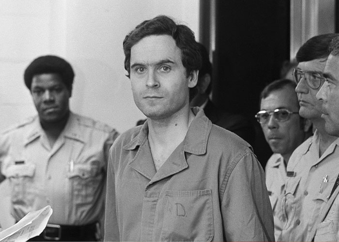 A contagem de vítimas de Ted Bundy aumenta à medida que policiais confirmam o destino do adolescente desaparecido de Utah