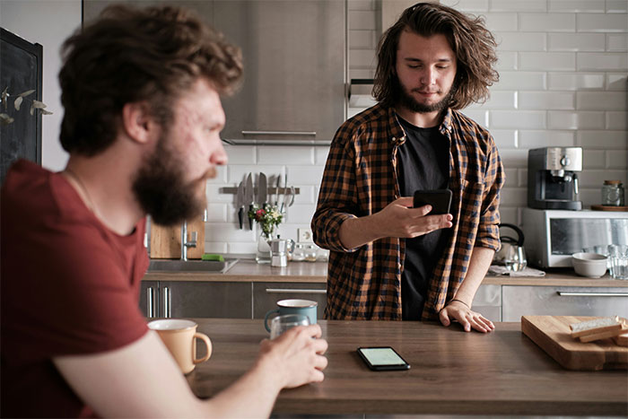Person Contaminates Honey With Peanuts, Chaos Ensues After Allergic Roommate Decides To Eat It