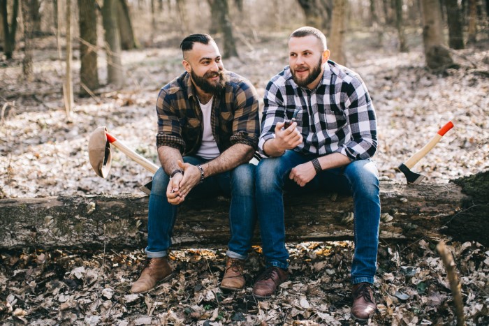 Woman Upset Fiance&rsquo;s Friend Won&rsquo;t Move Out After Finding A Job, Learns The Truth About Their Relationship