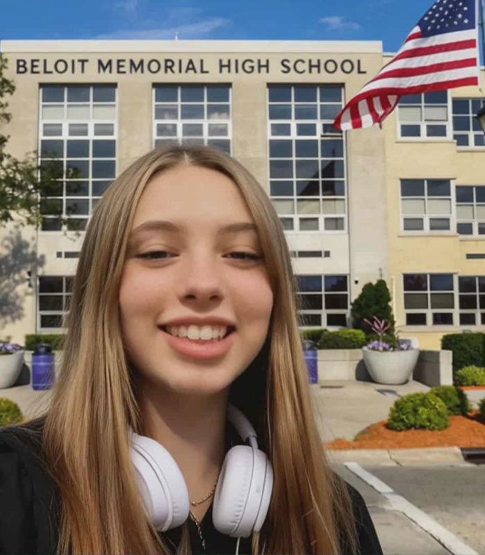 Mãe esfaqueia filha em episódio trágico e diz que foi para ‘protegê-la’ de Elon Musk Mãe esfaqueia filha em episódio trágico e diz que foi para ‘protegê-la’ de Elon Musk