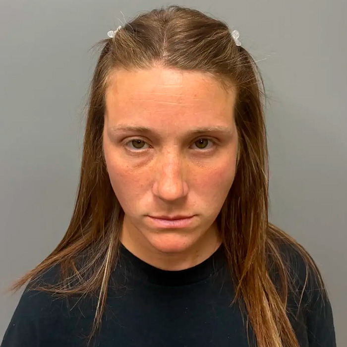 Professor da quinta série acusado de 25 crimes horríveis em caso perturbador