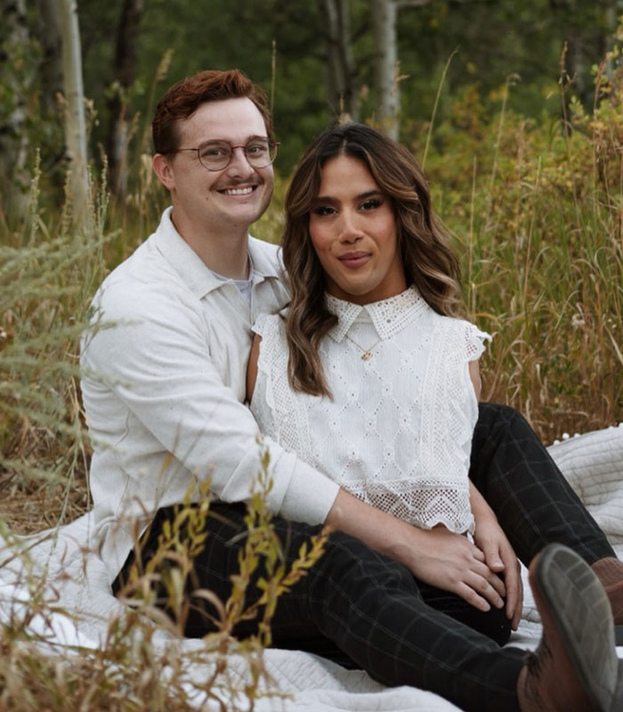 Influenciador trans sem braços ou pernas finalmente revela o que 