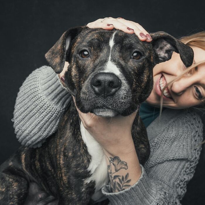 “Gotcha Day!” Captures Heartwarming Studio Portraits Of Rescue Dogs And Their Forever Humans (40 Pics) Interview