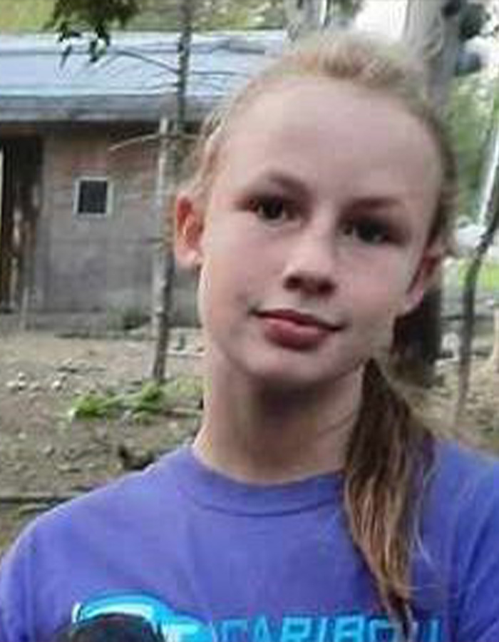 Menina de 13 anos desaparece da tenda da família na zona rural do Maine - agora seu pai emite um aviso perturbador