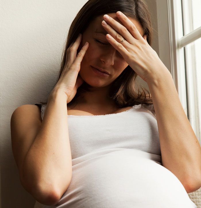 Marido negligencia esposa grávida depois de encontrar sua “família escolhida”, ela o faz escolher Marido negligencia esposa grávida depois de encontrar sua “família escolhida”, ela o faz escolher