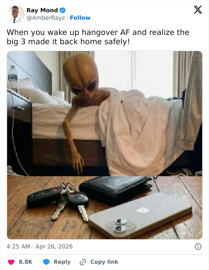 A meme tweet with an alien in bed, wallet, keys, and phone on a table. Netizens react to security incidents.